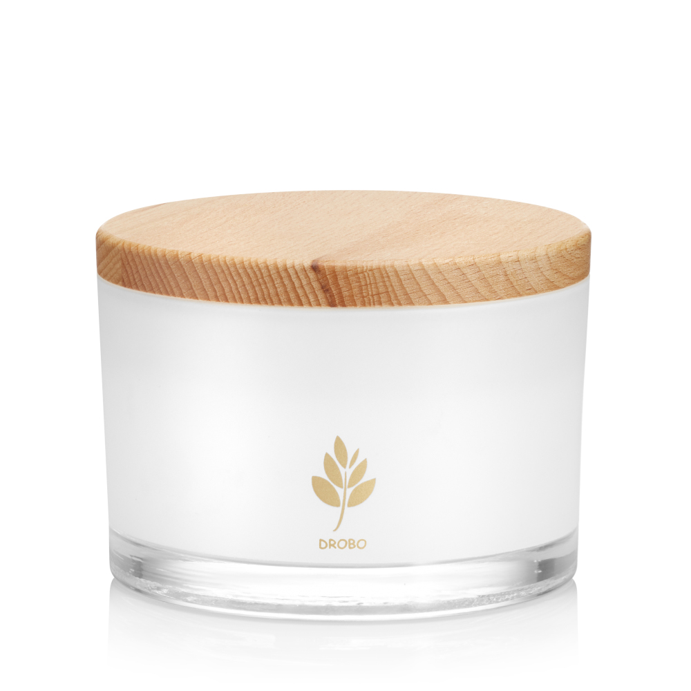 markowe świece w szkle białe